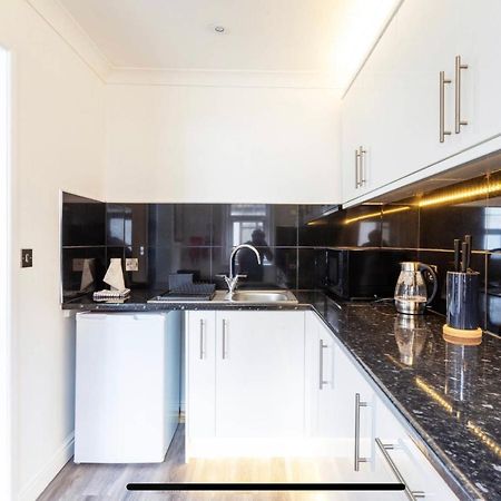 Ammonite Luxury Beachfront Apartment Lyme Regis Ngoại thất bức ảnh